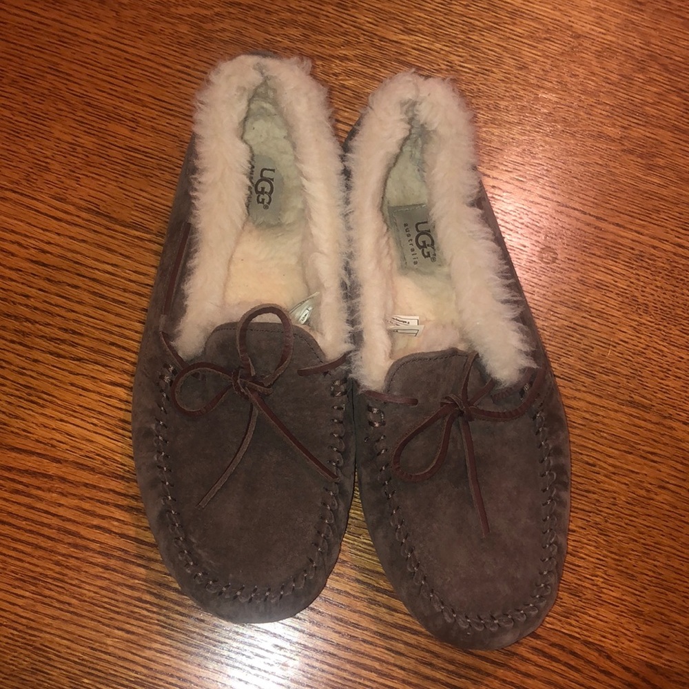 Ugg Espresso Dakota Slipper